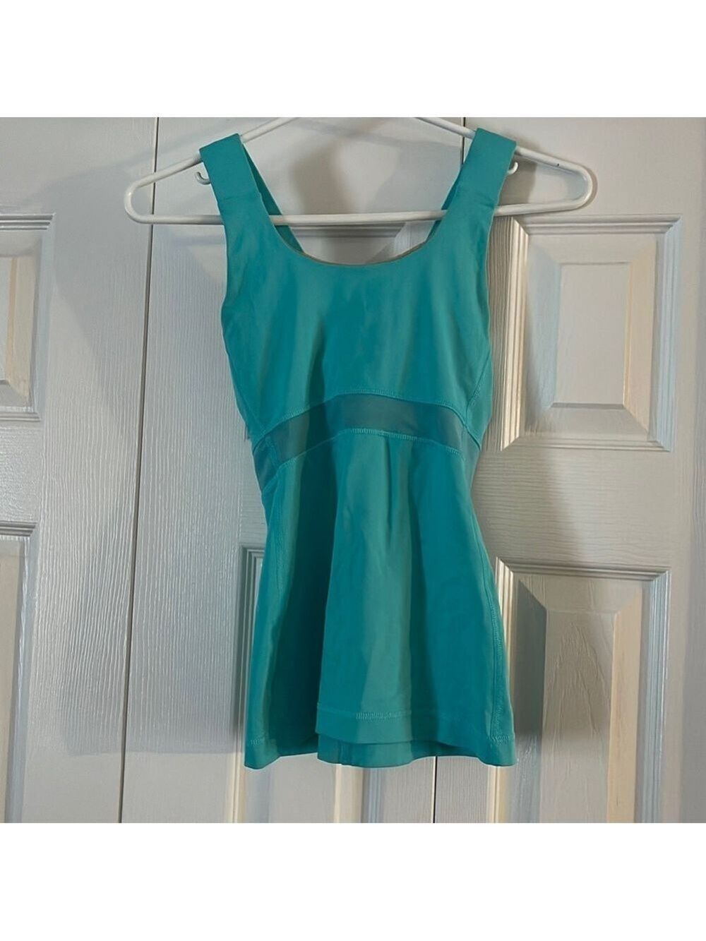 Lululemon tank Top Size 4 🥰🥰🔥🔥